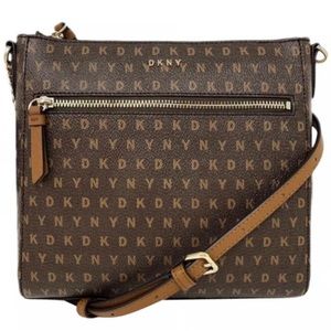 NWOT DKNY Crossbody Purse w/ Chain Strap Detail
